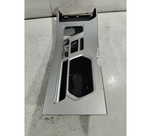 Накладка декоротивная центральной консоли