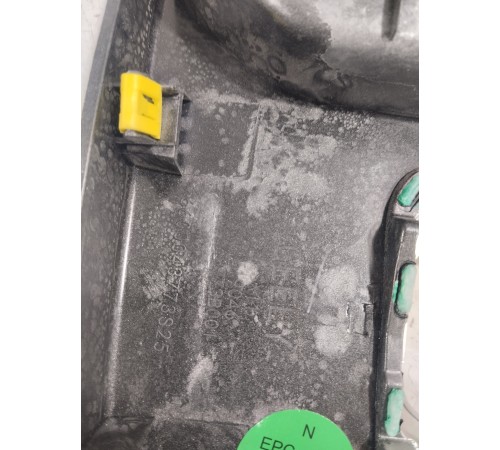 Накладка декоротивная центральной консоли