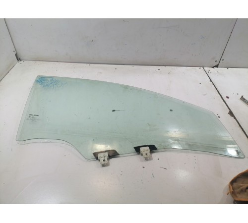 Стекло двери переднее правое