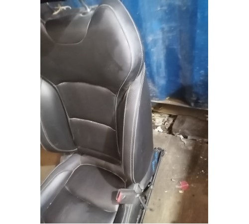 Сиденье переднее правое