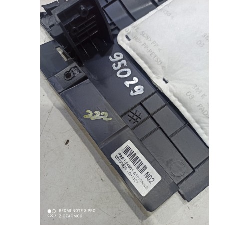 Накладка центральной консоли левая