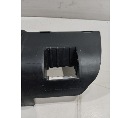 Обшивка центральной стойки(правая нижняя)