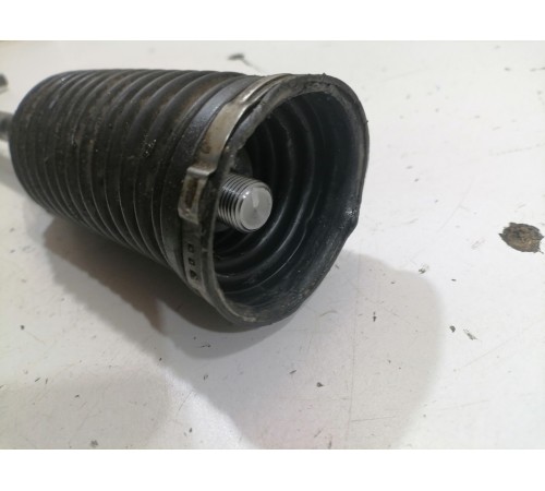 Рулевая тяга с наконечником правая