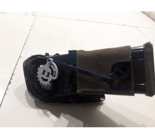 Воздушный дефлектор (правый)