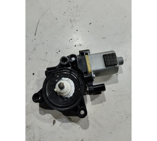 Моторчик стеклоподъемника задний правый