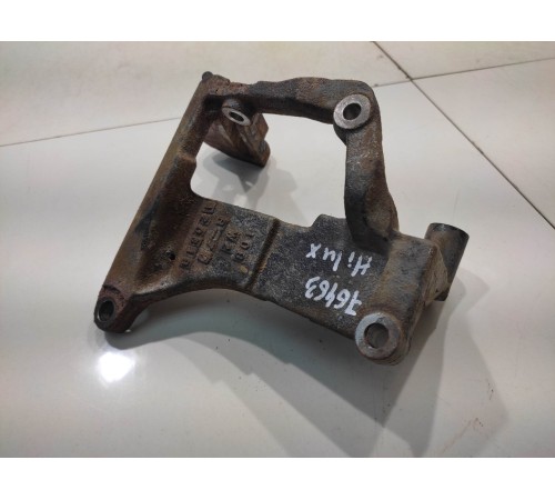 Кронштейн помпы