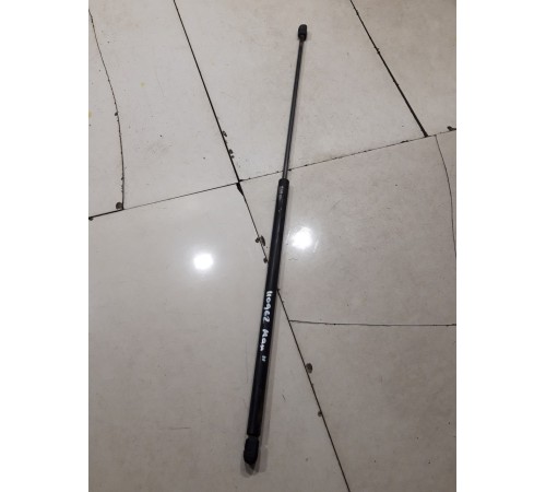 Амортизатор капота