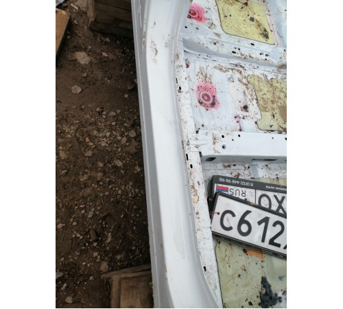 Порог правый с центральной стойкой