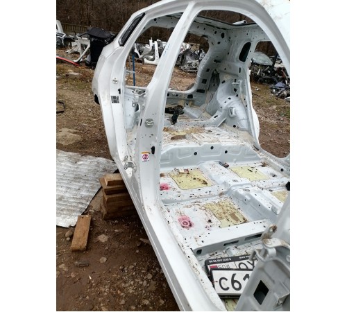 Порог правый с центральной стойкой