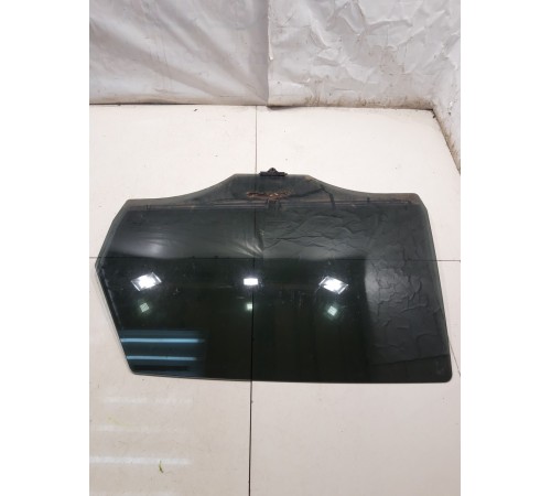 Стекло двери (заднее, левое)