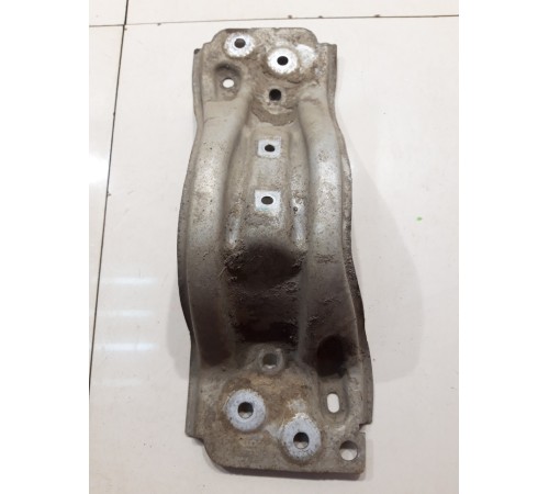 Кронштейн подвесной(задней)