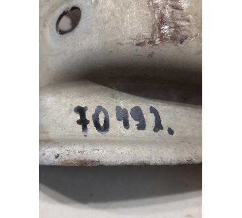 Кронштейн подвесной(задней)