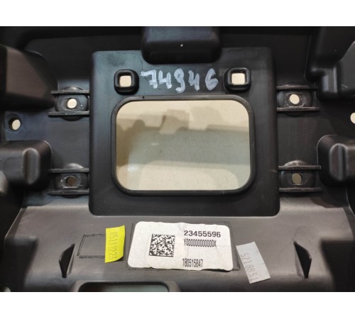 крепление магнитолы/дисплея информацоинного