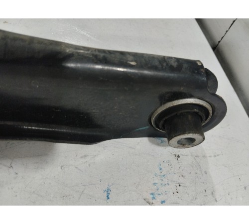 Рычаг задний правый нижний