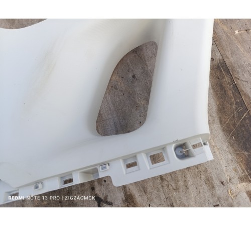 Обшивка багажника левая верхняя