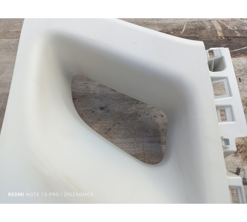 Обшивка багажника левая верхняя