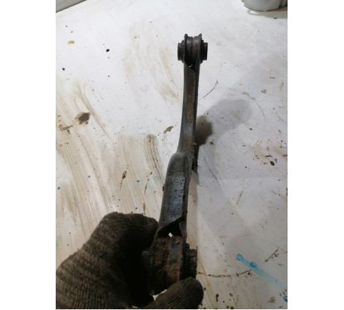 Рычаг подвески задний левый верхний