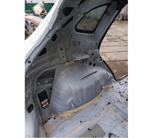 Крыло заднее левое