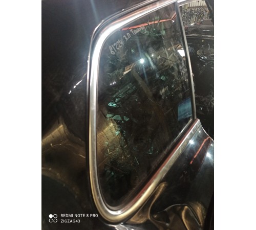 Глухое стекло(заднее правое)