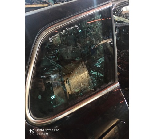 Глухое стекло(заднее правое)