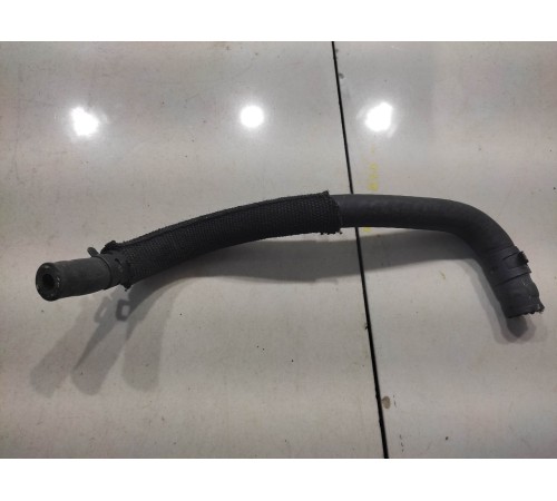 Патрубок системы охлаждения