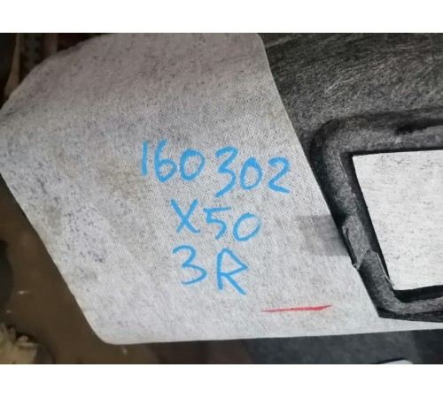 Обшивка багажника задняя правая