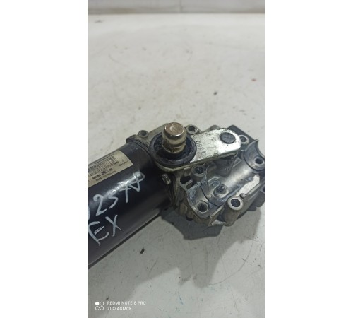 Моторчик стеклоочистителя (передний)