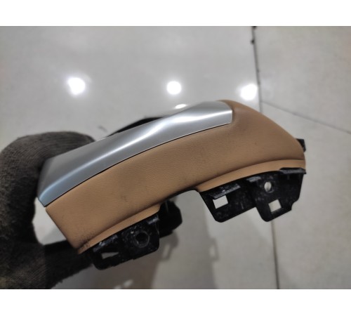 Накладка торпедо с воздушным дефлектором левая