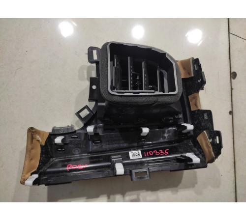 Накладка торпедо с воздушным дефлектором левая