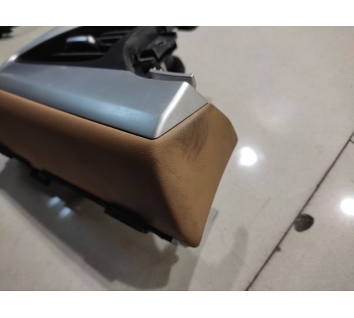 Накладка торпедо с воздушным дефлектором левая