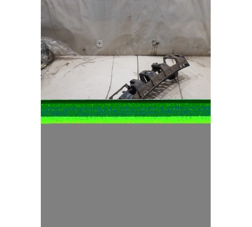 Кронштейн(крепление) заднего бампера центральный