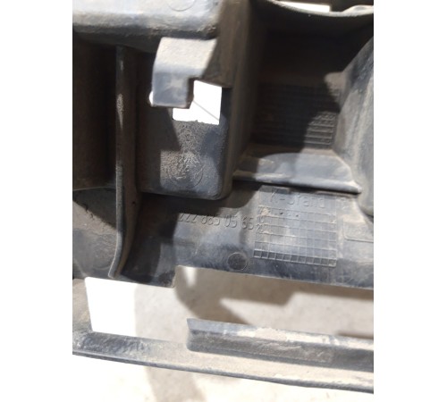 Кронштейн(крепление) заднего бампера центральный