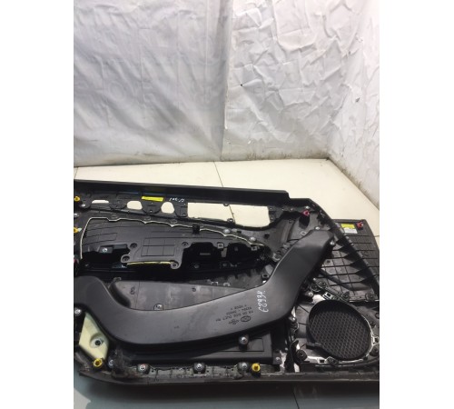 Обшивка двери (передняя, правая)