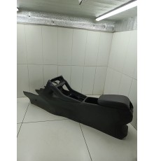 Центральная консоль с подлокотником