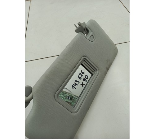 Козырек солнцезащитный левый