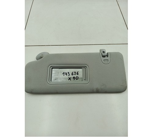 Козырек солнцезащитный левый