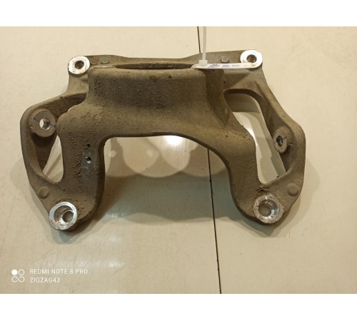 Кронштейн стойки и верхних рычагов(передний правый)