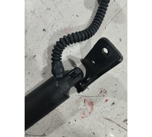 Амортизатор крышки багажника(левый)