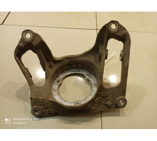 Кронштейн стойки и верхних рычагов(передний правый)