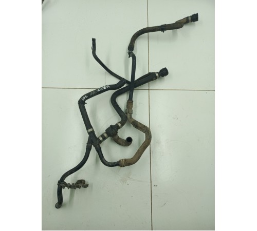 Патрубок системы охлаждения