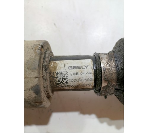 Привод , полуось передний правый