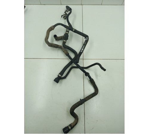 Патрубок системы охлаждения