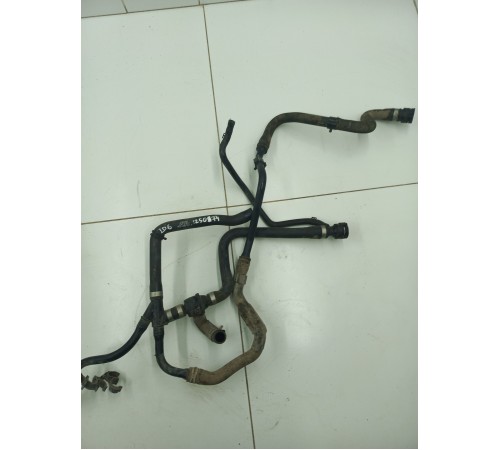 Патрубок системы охлаждения