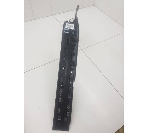 Накладка порога передняя правая с подсветкой