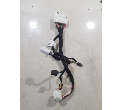 Электропроводка обшивки двери передняя левая