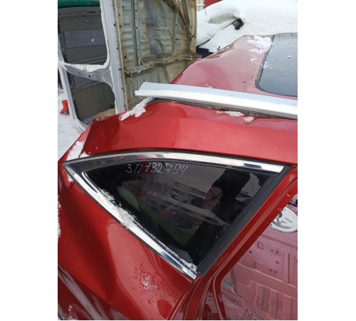 Стекло глухое правое