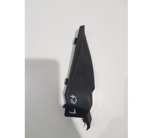 Накладка стойки лобового стекла левая