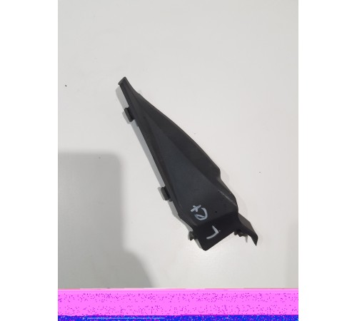 Накладка стойки лобового стекла левая