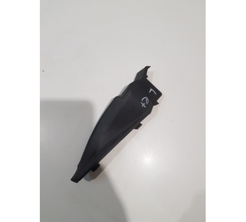 Накладка стойки лобового стекла левая