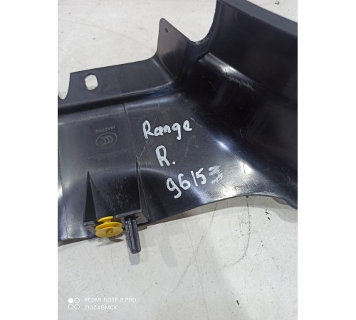 Обшивка центральной стойки правая